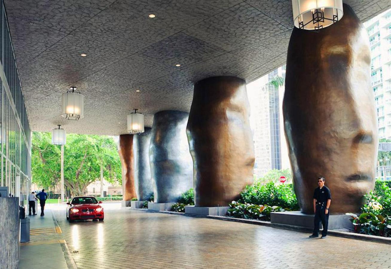 Luxurious Condo At Icon With Views Miami Luaran gambar