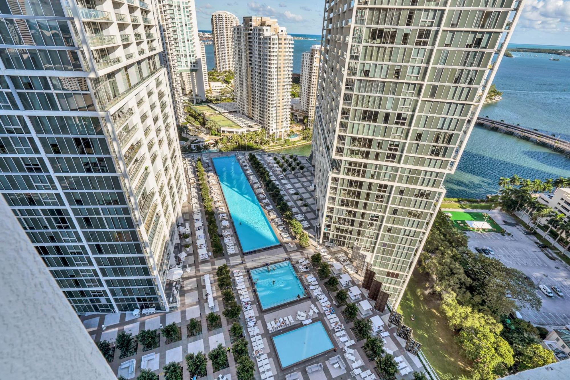 Luxurious Condo At Icon With Views Miami Luaran gambar