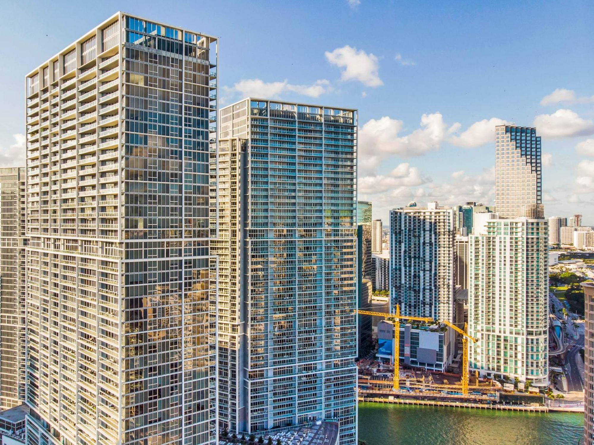 Luxurious Condo At Icon With Views Miami Luaran gambar