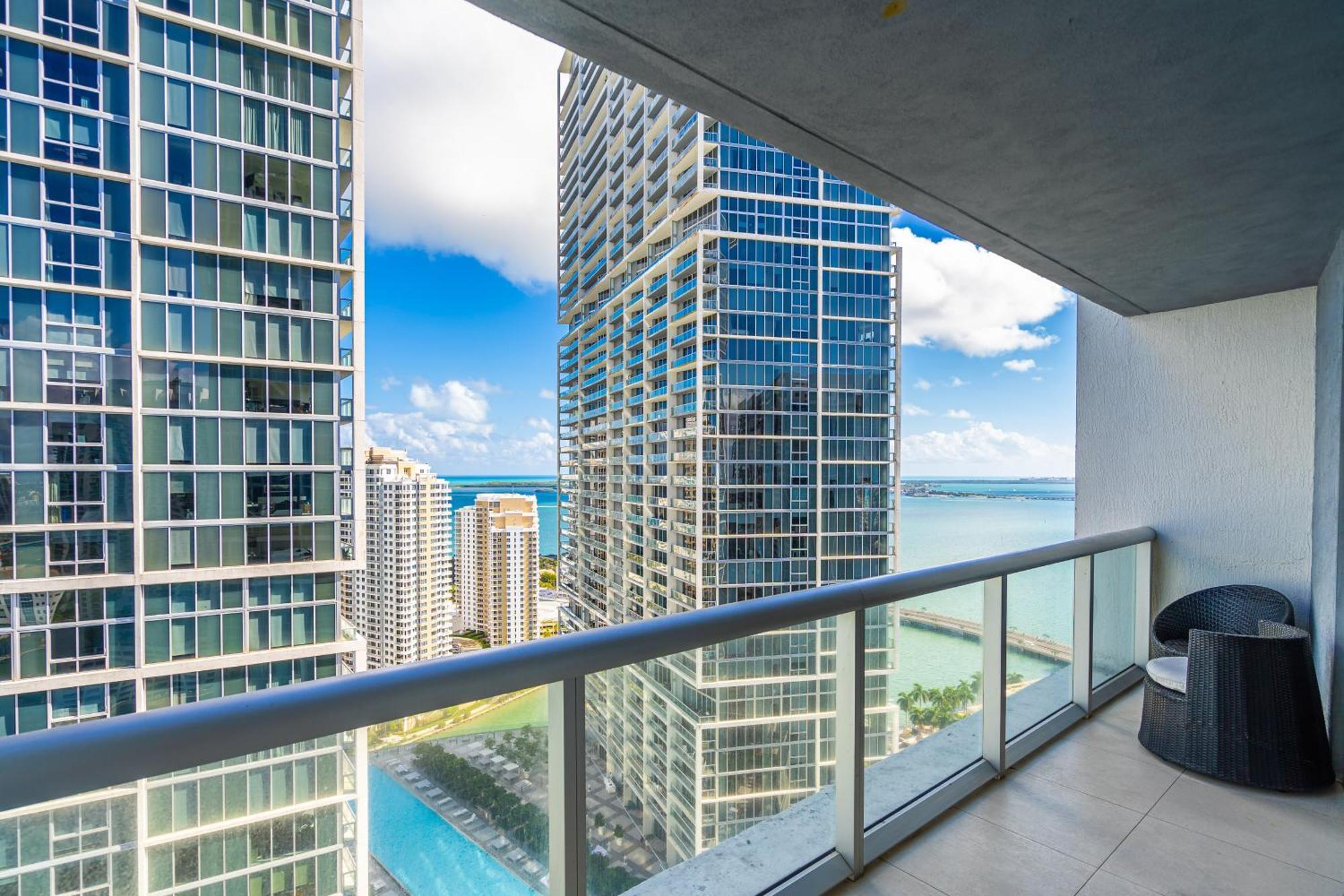 Luxurious Condo At Icon With Views Miami Luaran gambar