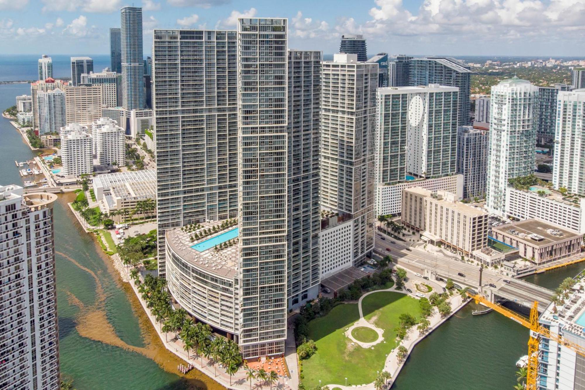 Luxurious Condo At Icon With Views Miami Luaran gambar