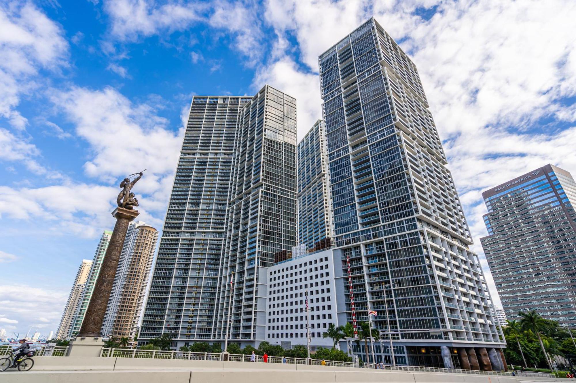 Luxurious Condo At Icon With Views Miami Luaran gambar
