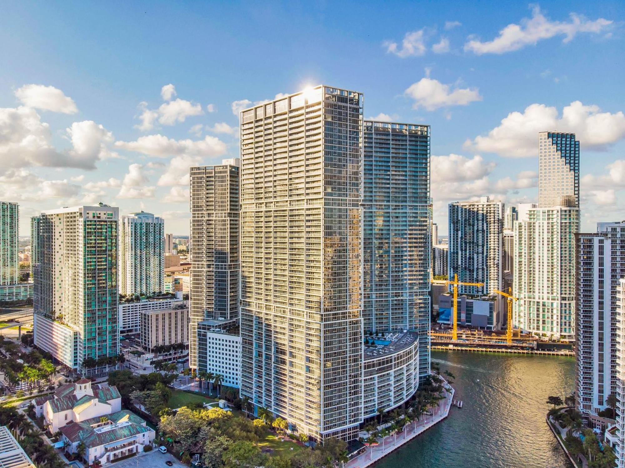 Luxurious Condo At Icon With Views Miami Luaran gambar